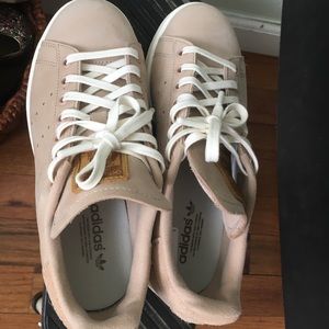 Adidas women’s sneakers